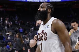 哈登季后赛失误数追平奥尼尔 升至NBA历史第三！配图