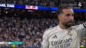情难自已!卡瓦哈尔告别演讲说出HALA MADRID后哽咽捂面配图